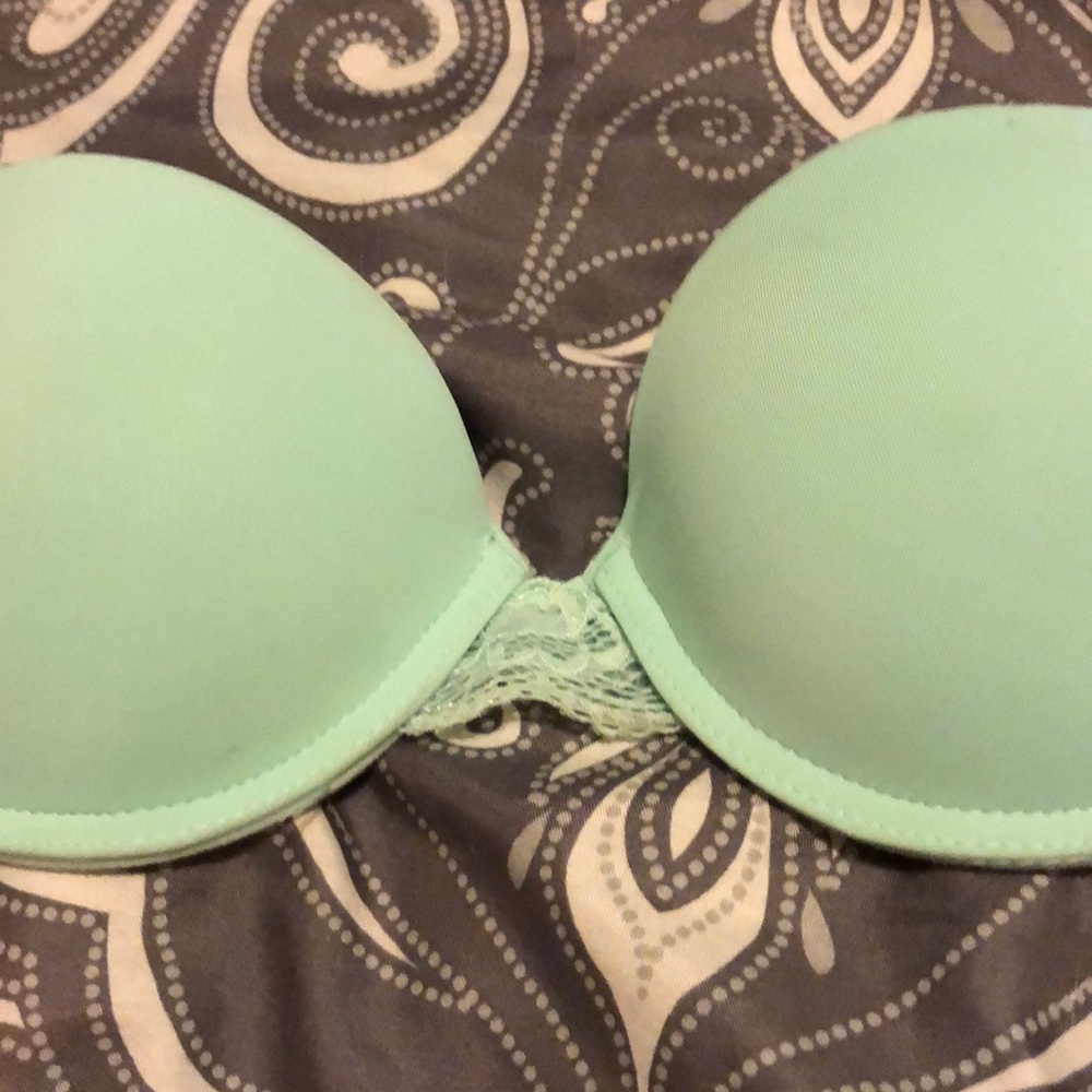Cute bra - Picture 2 of 2
